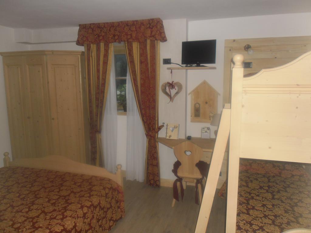 Maso Pin Bed & Breakfast Madonna Cameră foto