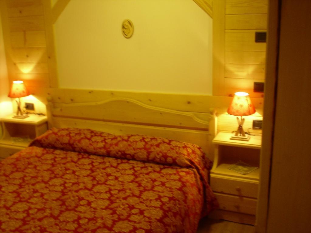 Maso Pin Bed & Breakfast Madonna Cameră foto